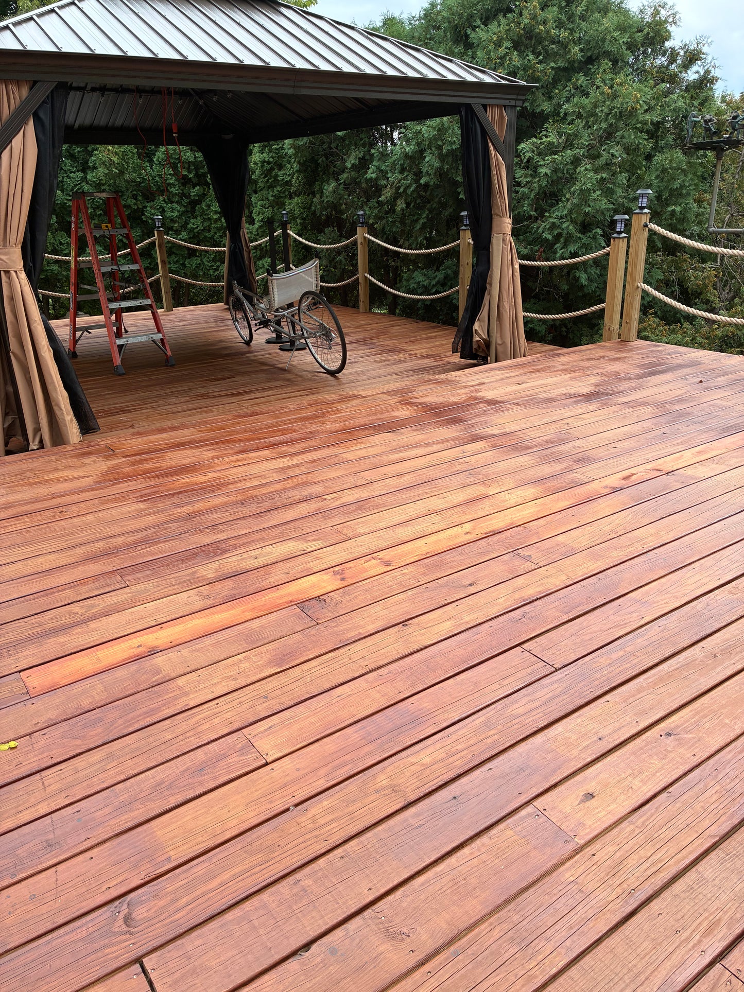 MARINE GRADE Premium Semi-Transparent Wood Stain